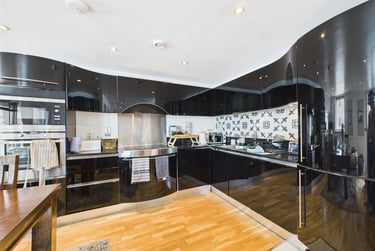 2 bed house, West Street, City Centre, Brighton, BN12RP - Image 6