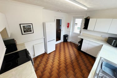 6 bed house, Staple Hill Road, Fishponds, Bristol, BS165BP - Image 4