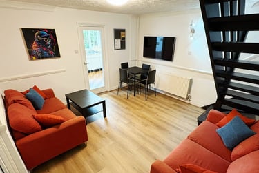 6 bed house, Staple Hill Road, Fishponds, Bristol, BS165BP - Image 1
