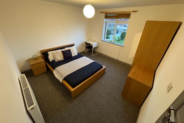 5 bed house, Seventh Avenue, Northville, Bristol, BS70QD - Image 2