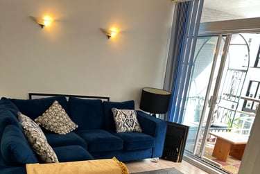 2 bed flat, St. Giles High Street, West End, London, WC2H8LW - Image 1