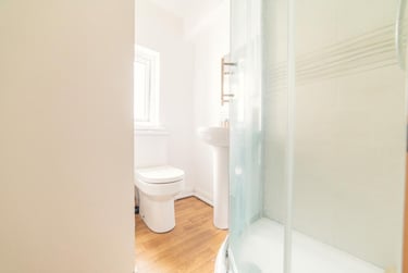6 bed house, Talworth Street, Plasnewydd, Cardiff, CF243EH - Image 15