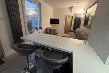 6 bed house, Talworth Street, Plasnewydd, Cardiff, CF243EH - Image 5