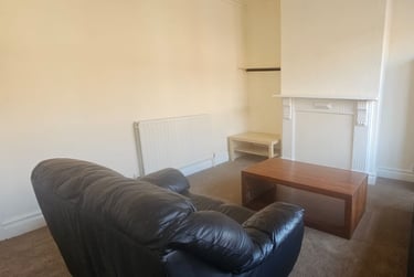 4 bed house, Winfield Terrace, Woodhouse, Leeds, LS29BD - Image 3