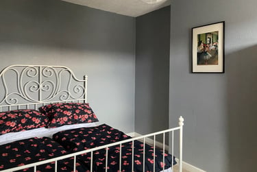 4 bed house, Knowles Road, City Centre, Gloucester, GL14TW - Image 2