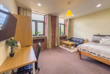 1 bed studio, Legrams Mill, Manningham, Bradford, BD71NH - Image 1