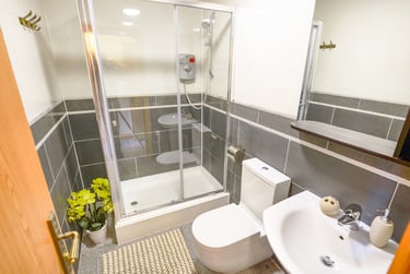 1 bed studio, West End House Legrams Lane, Manningham, Bradford, BD71NH - Image 4