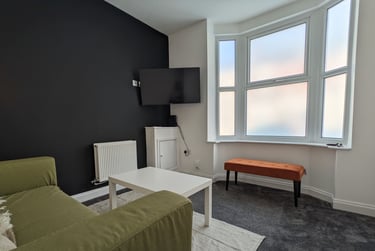 2 bed house, Aske Road, Teeside University, Middlesbrough, TS14DA - Image 2
