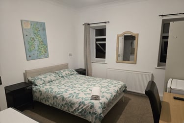 1 bed house, Holdenhurst Road, Springbourne, Bournemouth, BH88AY - Image 1