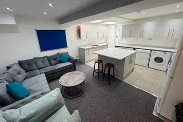 6 bed house, Tiverton Road, Selly Park, Birmingham, B296DB - Image 1