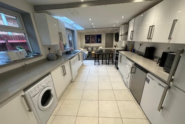 6 bed house, Tiverton Road, Selly Park, Birmingham, B296DA - Image 2