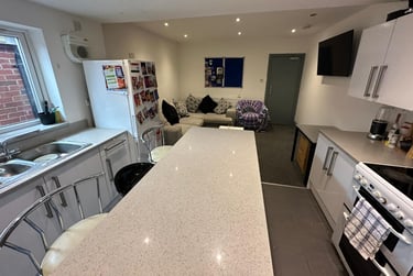 6 bed house, Exeter Road, Selly Park, Birmingham, B296EU - Image 3