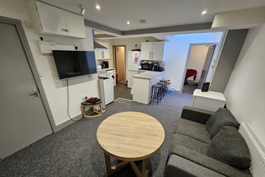 4 bed house, Bournbrook Road, Selly Park, Birmingham, B297BU - Image 2