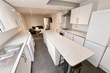 5 bed house, Dartmouth Road, Selly Park, Birmingham, B296ED - Image 2