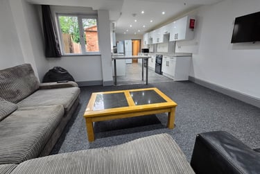 7 bed house, Bournbrook Road, Selly Park, Birmingham, B297BT - Image 3