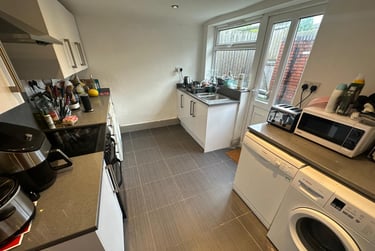 2 bed flat, Hobson Road, Selly Park, Birmingham, B297QA - Image 15