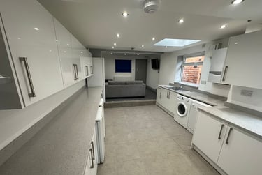 6 bed house, Dawlish Road, Selly Park, Birmingham, B297AH - Image 3