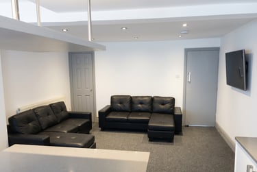7 bed house, Dawlish Road, Selly Park, Birmingham, B297AS - Image 4