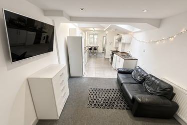 5 bed house, George Road, Selly Park, Birmingham, B296AH - Image 1