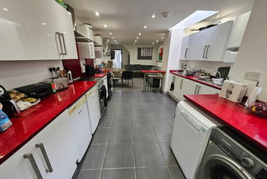 8 bed house, Alton Road, Selly Park, Birmingham, B297DX - Image 3