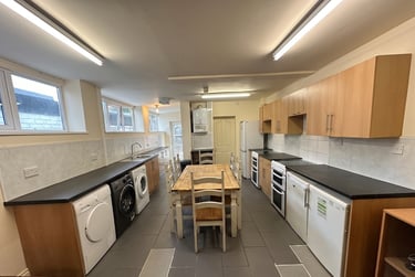 7 bed house, Dawlish Road, Selly Park, Birmingham, B297AS - Image 4