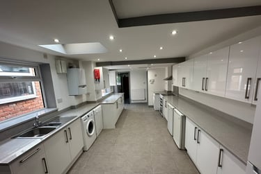 6 bed house, Dawlish Road, Selly Park, Birmingham, B297AH - Image 4