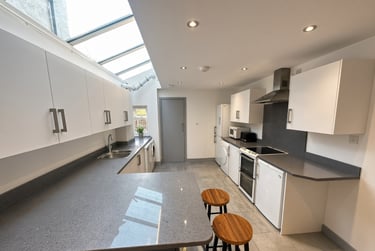 6 bed house, Exeter Road, Selly Park, Birmingham, B296EX - Image 2
