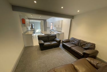 6 bed house, Alton Road, Selly Park, Birmingham, B297DX - Image 2