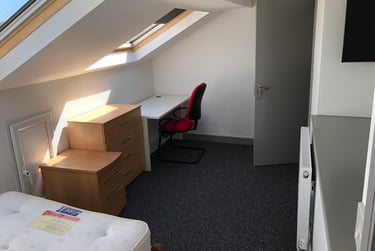 2 bed flat, Hobson Road, Selly Park, Birmingham, B297QA - Image 5