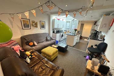 6 bed house, Dartmouth Road, Selly Park, Birmingham, B296DR - Image 2