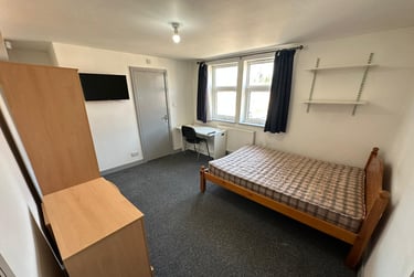 2 bed flat, Hobson Road, Selly Park, Birmingham, B297QA - Image 7