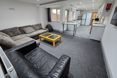 7 bed house, Bournbrook Road, Selly Park, Birmingham, B297BT - Image 1