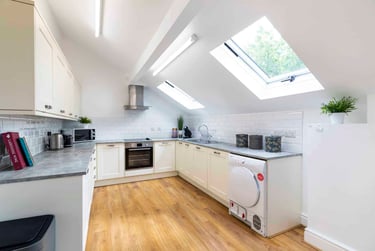 6 bed house, Brook Road, Fallowfield, Manchester, M146UE - Image 2