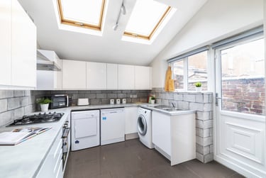 5 bed house, Fortuna Grove, Burnage, Manchester, M192BP - Image 10