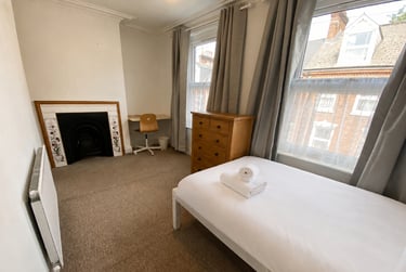 5 bed house, Portland Street, St Sidwells, Exeter, EX12EQ - Image 2