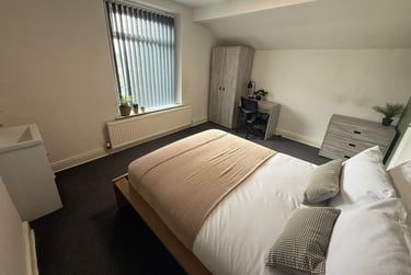6 bed house, Willow Lane, City Centre, Lancaster, LA15PR - Image 2