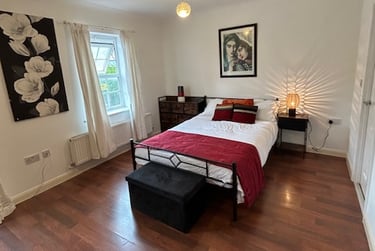 6 bed house, Johnson Court, Southbridge, Northampton, NN48GJ - Image 1