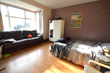 7 bed house, Cardigan Road, Burley, Leeds, LS61LU - Image 1