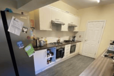 7 bed house, Saint Michaels Lane, Headingley, Leeds, LS63BR - Image 2
