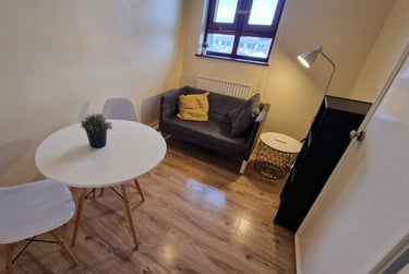 2 bed flat, Birkenhead Street, Kings Cross, London, WC1H8BH - Image 3