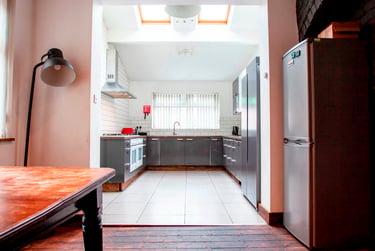 9 bed house, Ladybarn Lane, Fallowfield, Manchester, M146NG - Image 5