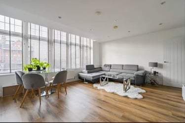 2 bed flat, Colney Hatch Lane, Muswell Hill, London, N101ER - Image 12
