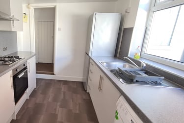 4 bed house, Raglan Street, Newland, Hull, HU52JN - Image 4