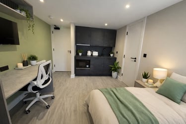 1 bed studio, Brock Street, City Centre, Lancaster, LA11UR - Image 1