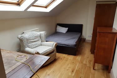 2 bed flat, Hathersage Road, Rusholme, Manchester, M130HY - Image 2