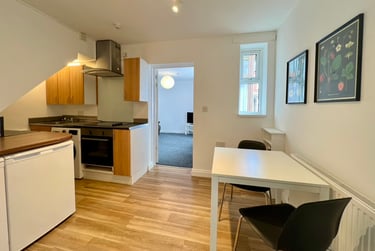 1 bed flat, Langley Street, Basford, Stoke, ST46DZ - Image 3