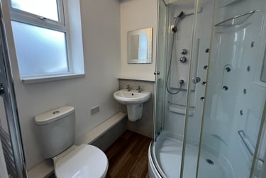 1 bed flat, Langley Street, Basford, Stoke, ST46DZ - Image 4