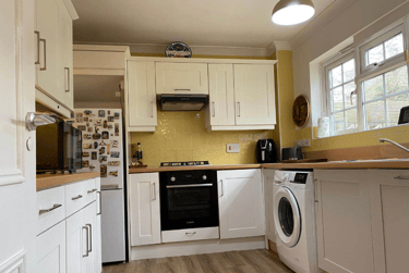 1 bed house, St. Ives Gardens, Charminster, Bournemouth, BH26NS - Image 4