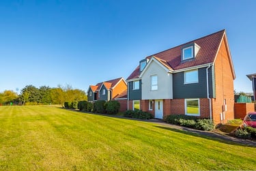 1 bed studio, Wraysbury Drive, Yiewsley, Uxbridge, UB77FL - Image 1