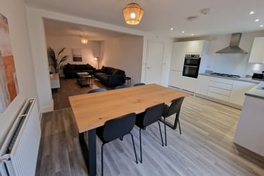 6 bed house, Slade Baker Way, Frenchay, Bristol, BS161YN - Image 2